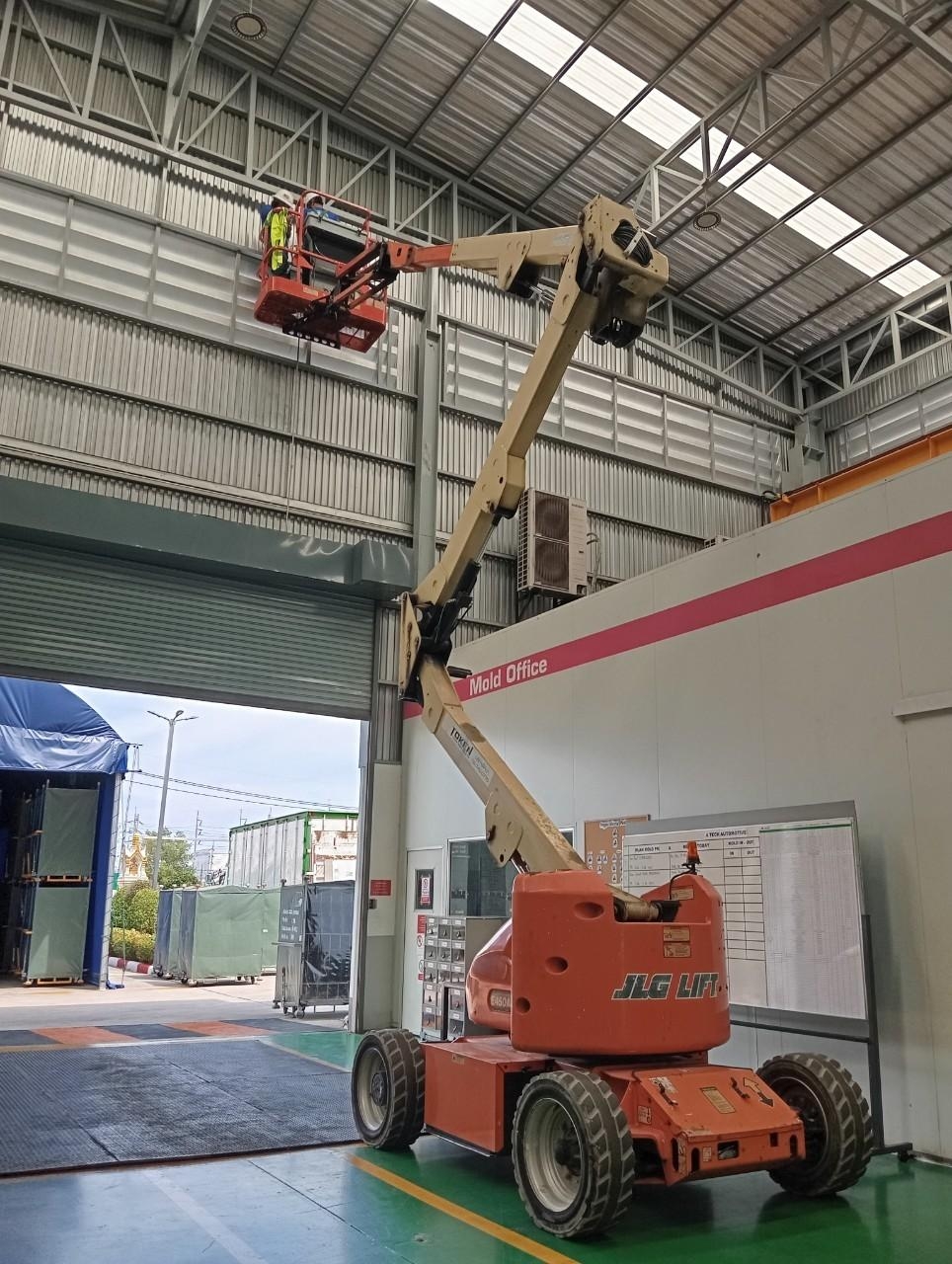 งานเเก้ไขระบบสายสัญญาณเเละเปลี่ยนอุปกรณ์ Fire Alarm System 1